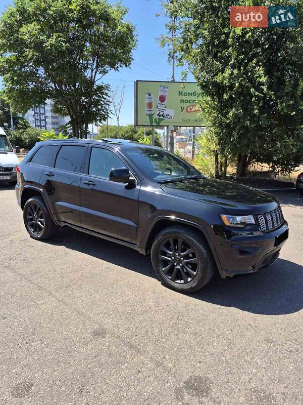 Внедорожник / Кроссовер Jeep Grand Cherokee 2018 в Одессе