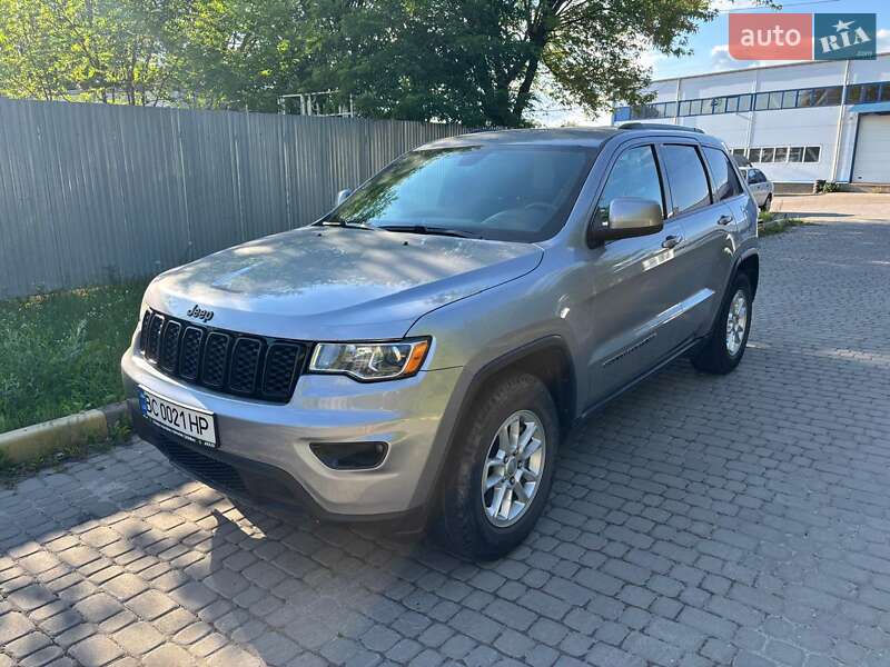 Внедорожник / Кроссовер Jeep Grand Cherokee 2018 в Львове