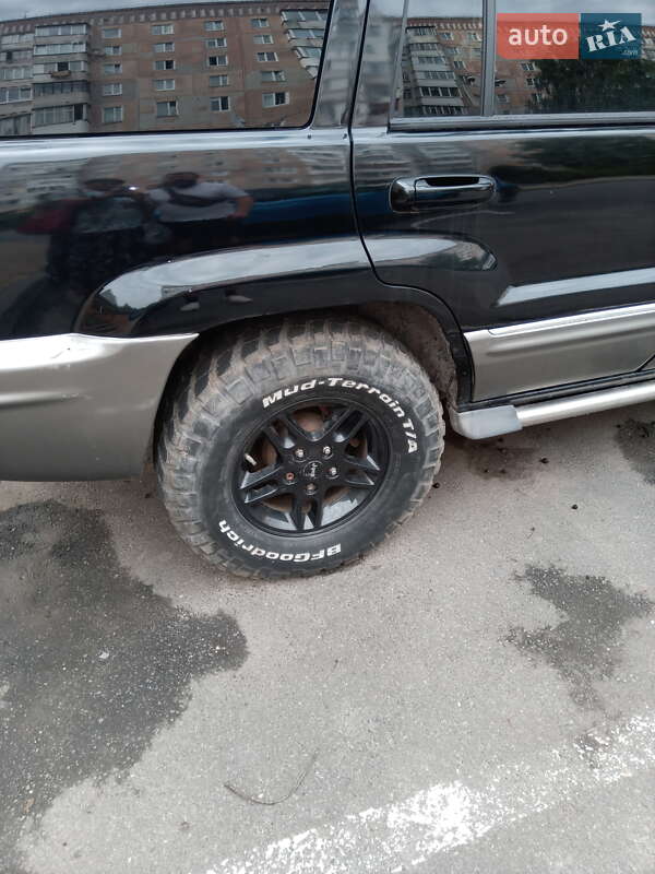 Внедорожник / Кроссовер Jeep Grand Cherokee 2003 в Тернополе