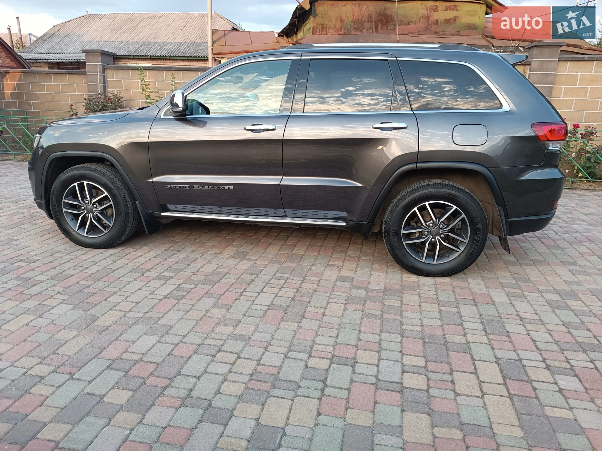2020 Jeep Grand Cherokee - мініатюра 9