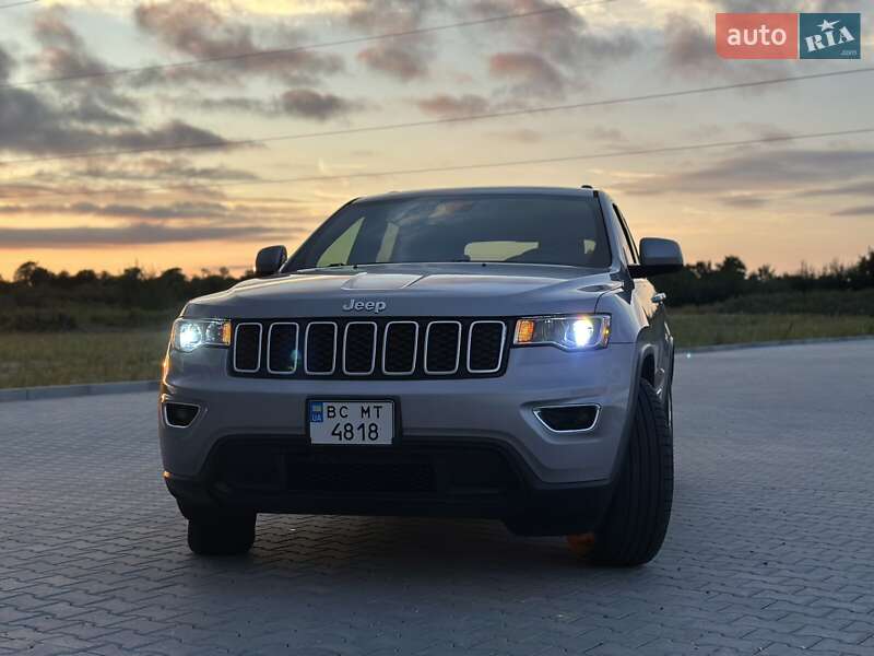 Внедорожник / Кроссовер Jeep Grand Cherokee 2017 в Львове