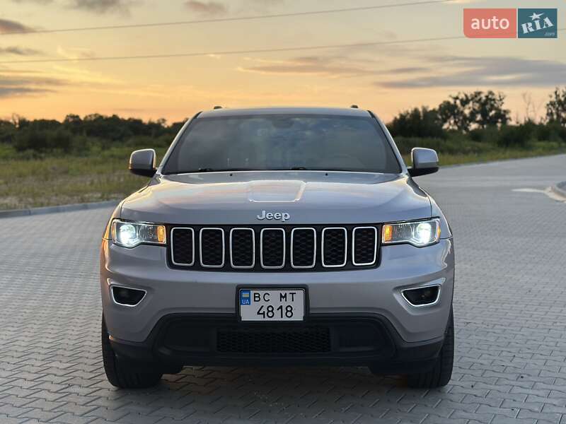 Внедорожник / Кроссовер Jeep Grand Cherokee 2017 в Львове