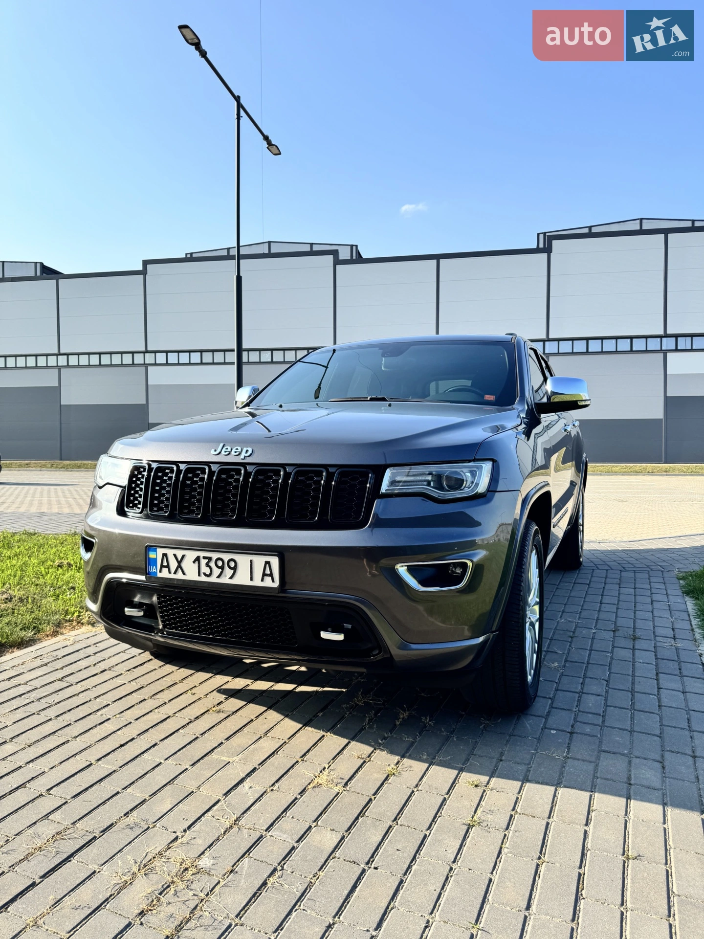 2018 Jeep Grand Cherokee - мініатюра 24