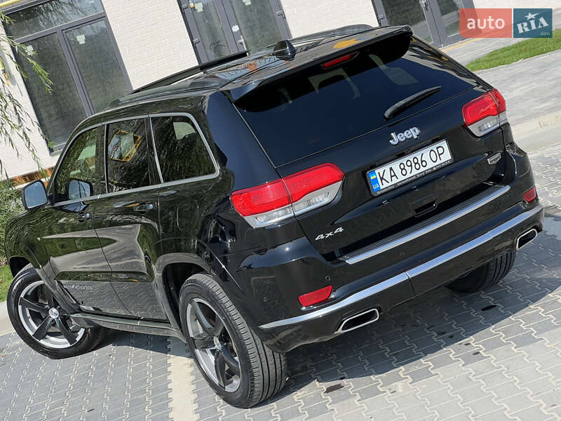 Внедорожник / Кроссовер Jeep Grand Cherokee 2017 в Киеве