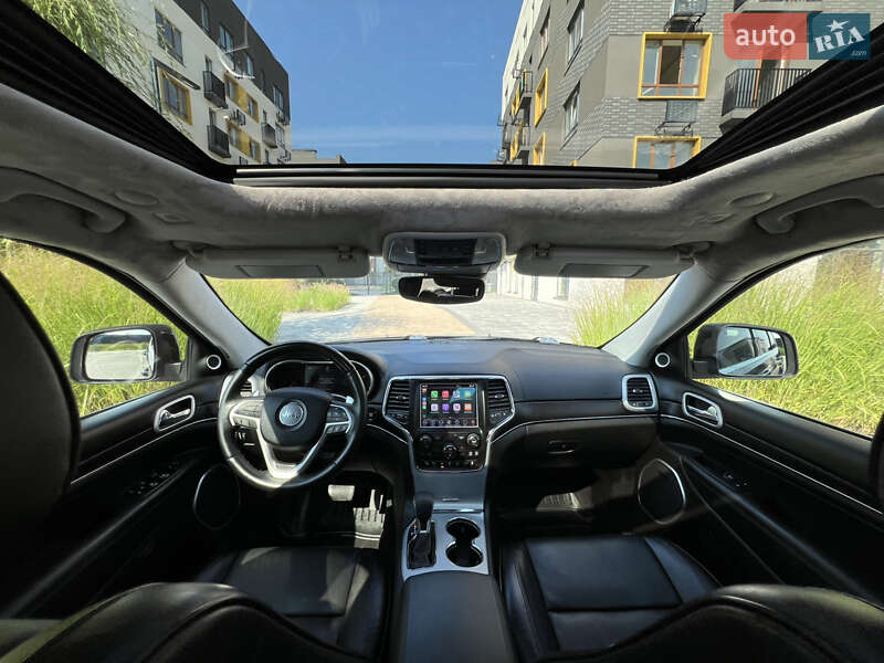 Внедорожник / Кроссовер Jeep Grand Cherokee 2017 в Киеве