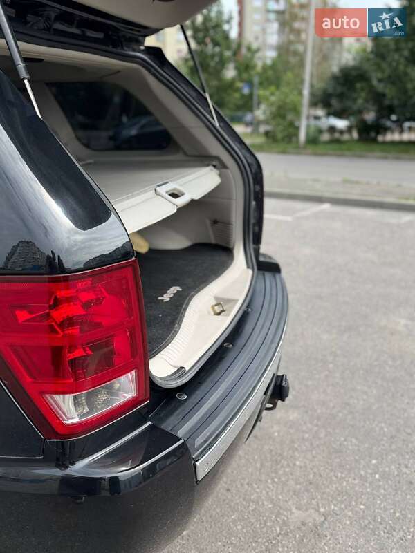 Внедорожник / Кроссовер Jeep Grand Cherokee 2004 в Ивано-Франковске