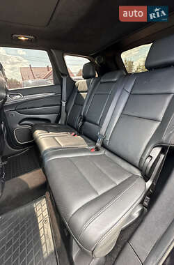 Внедорожник / Кроссовер Jeep Grand Cherokee 2014 в 