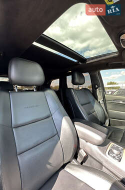 Внедорожник / Кроссовер Jeep Grand Cherokee 2014 в 