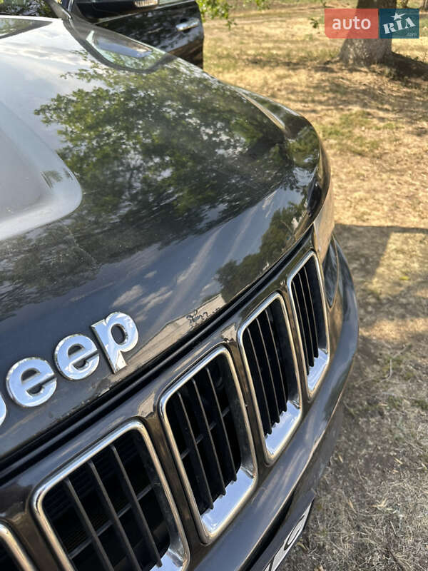 Позашляховик / Кросовер Jeep Grand Cherokee 2014 в Нікополі