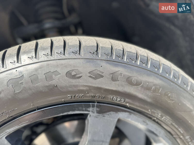 Внедорожник / Кроссовер Jeep Grand Cherokee 2014 в Киеве