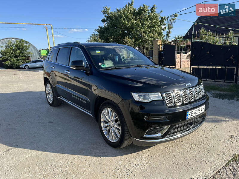Внедорожник / Кроссовер Jeep Grand Cherokee 2017 в Кривом Роге