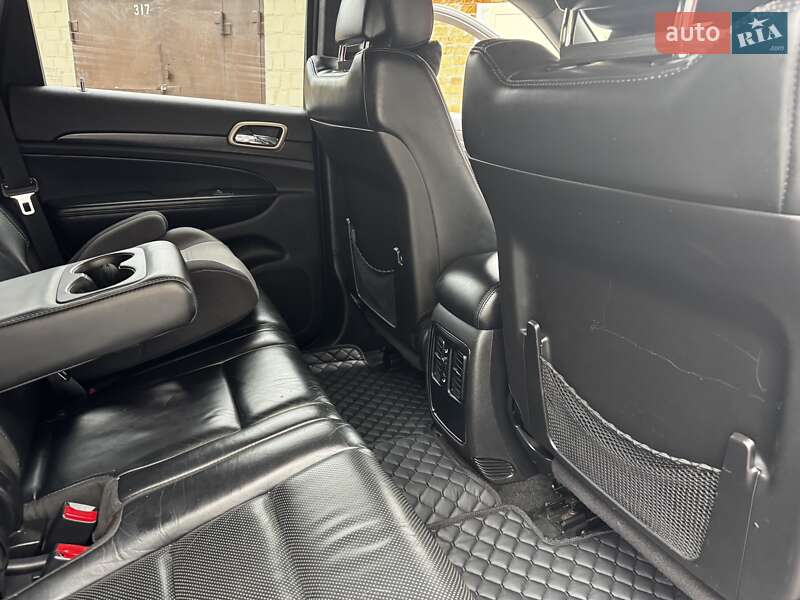 Внедорожник / Кроссовер Jeep Grand Cherokee 2015 в Киеве