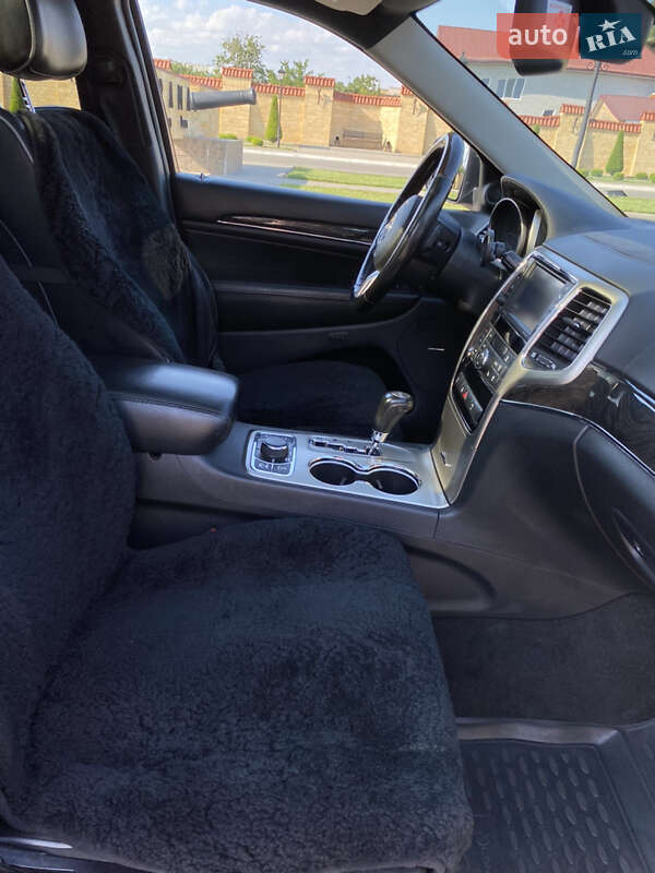 Внедорожник / Кроссовер Jeep Grand Cherokee 2011 в Измаиле