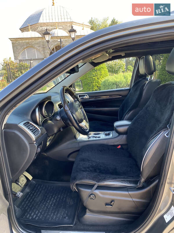 Внедорожник / Кроссовер Jeep Grand Cherokee 2011 в Измаиле