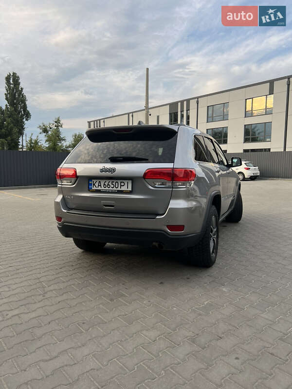 Внедорожник / Кроссовер Jeep Grand Cherokee 2019 в Киеве фото 4 Внедорожник / Кроссовер Jeep Grand Cherokee 2019 в Киеве