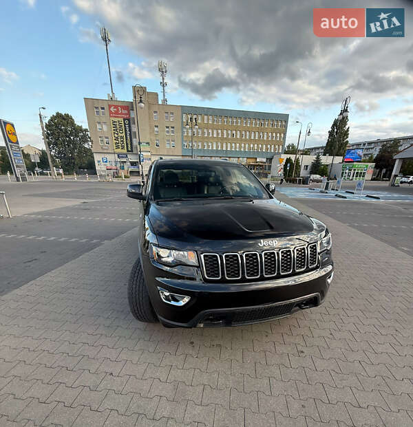Внедорожник / Кроссовер Jeep Grand Cherokee 2020 в Тернополе