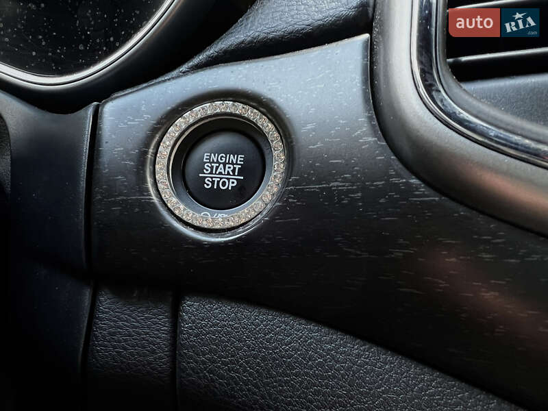 Внедорожник / Кроссовер Jeep Grand Cherokee 2017 в Львове