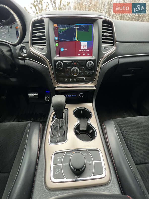 Внедорожник / Кроссовер Jeep Grand Cherokee 2017 в Львове