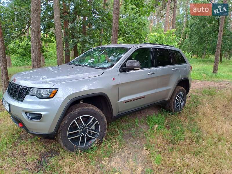 Внедорожник / Кроссовер Jeep Grand Cherokee 2020 в Черкассах