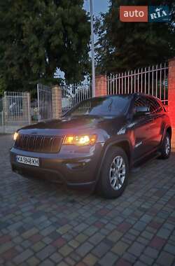 Позашляховик / Кросовер Jeep Grand Cherokee 2015 в Києві