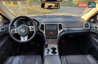 Позашляховик / Кросовер Jeep Grand Cherokee 2011 в 