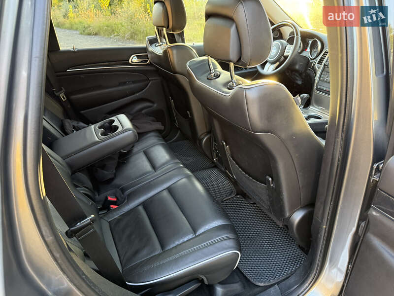 Внедорожник / Кроссовер Jeep Grand Cherokee 2011 в Киеве