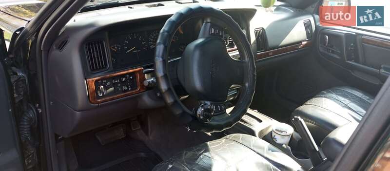 Позашляховик / Кросовер Jeep Grand Cherokee 1996 в Харкові