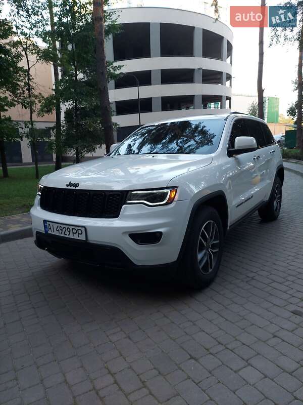 Внедорожник / Кроссовер Jeep Grand Cherokee 2020 в Киеве фото 10 Внедорожник / Кроссовер Jeep Grand Cherokee 2020 в Киеве