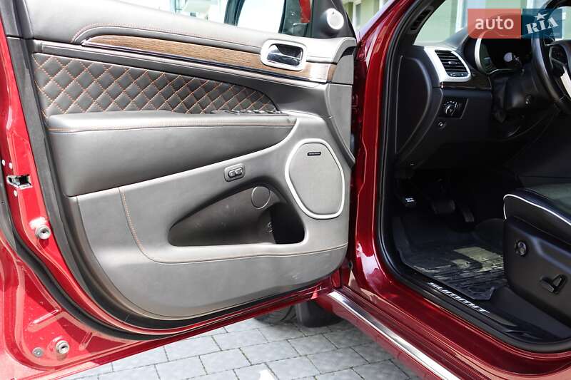 Внедорожник / Кроссовер Jeep Grand Cherokee 2019 в Львове фото 19 Внедорожник / Кроссовер Jeep Grand Cherokee 2019 в Львове
