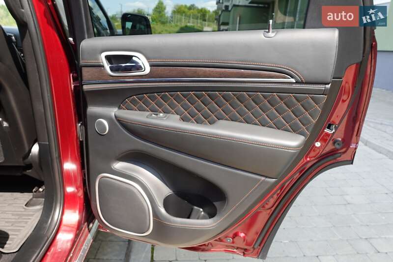 Внедорожник / Кроссовер Jeep Grand Cherokee 2019 в Львове фото 38 Внедорожник / Кроссовер Jeep Grand Cherokee 2019 в Львове