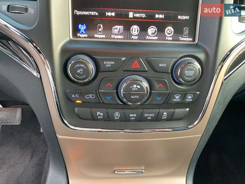 Внедорожник / Кроссовер Jeep Grand Cherokee 2016 в Виннице