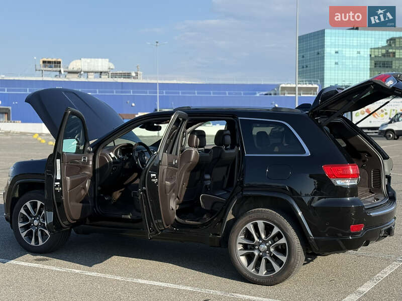 Внедорожник / Кроссовер Jeep Grand Cherokee 2018 в Киеве