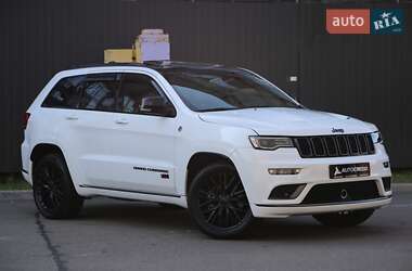 Внедорожник / Кроссовер Jeep Grand Cherokee 2018 в Киеве