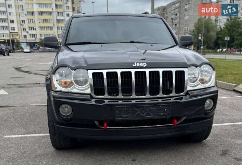 Внедорожник / Кроссовер Jeep Grand Cherokee 2004 в Ивано-Франковске