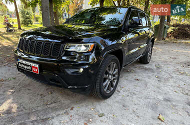 Внедорожник / Кроссовер Jeep Grand Cherokee 2016 в Киеве