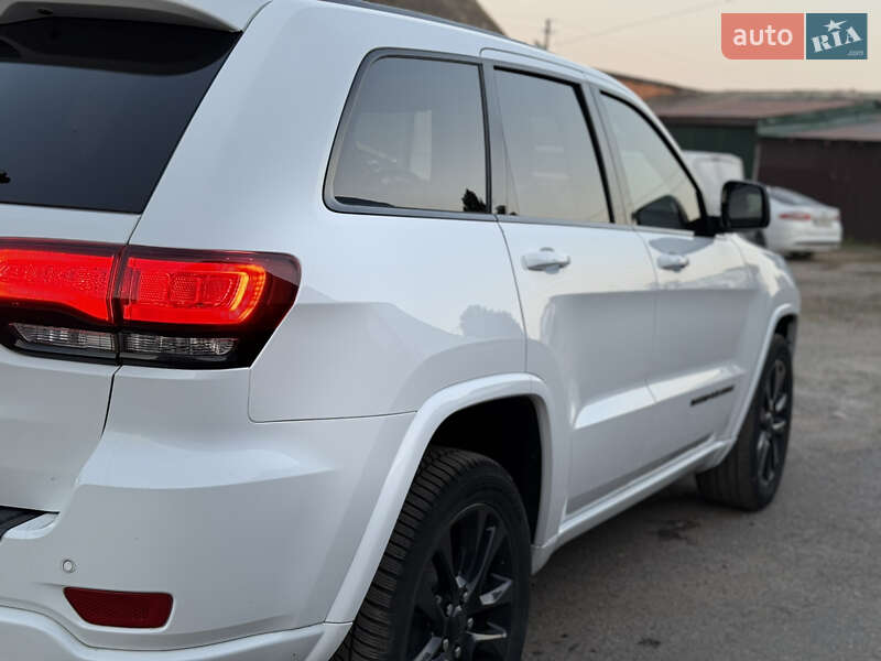 Внедорожник / Кроссовер Jeep Grand Cherokee 2019 в Харькове