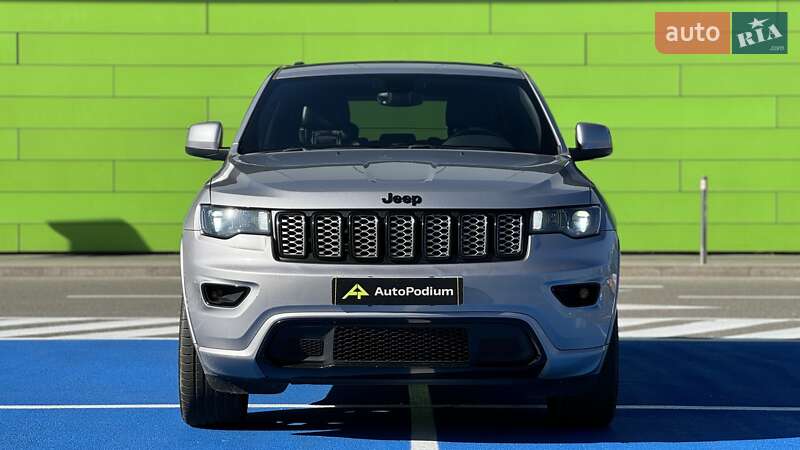Позашляховик / Кросовер Jeep Grand Cherokee 2017 в Києві