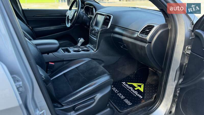 Позашляховик / Кросовер Jeep Grand Cherokee 2017 в Києві