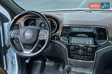 Внедорожник / Кроссовер Jeep Grand Cherokee 2020 в 