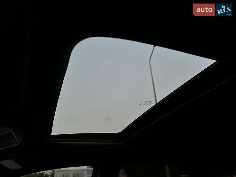 Позашляховик / Кросовер Jeep Grand Cherokee 2016 в Києві