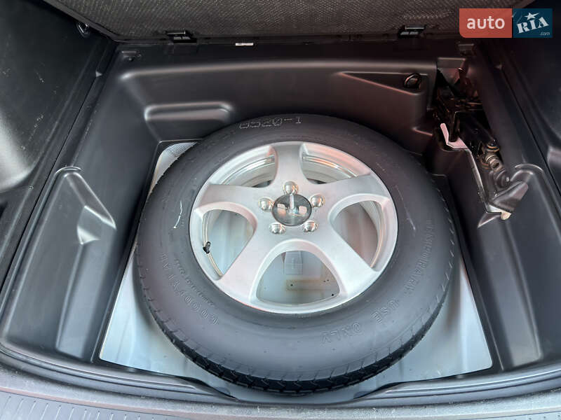 Внедорожник / Кроссовер Jeep Grand Cherokee 2022 в Киеве фото 25 Внедорожник / Кроссовер Jeep Grand Cherokee 2022 в Киеве