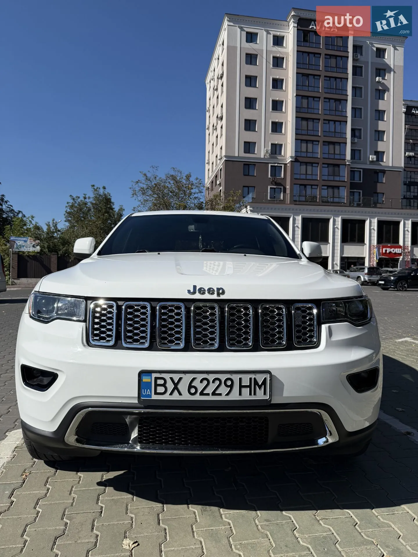 2022 Jeep Grand Cherokee - фото 1