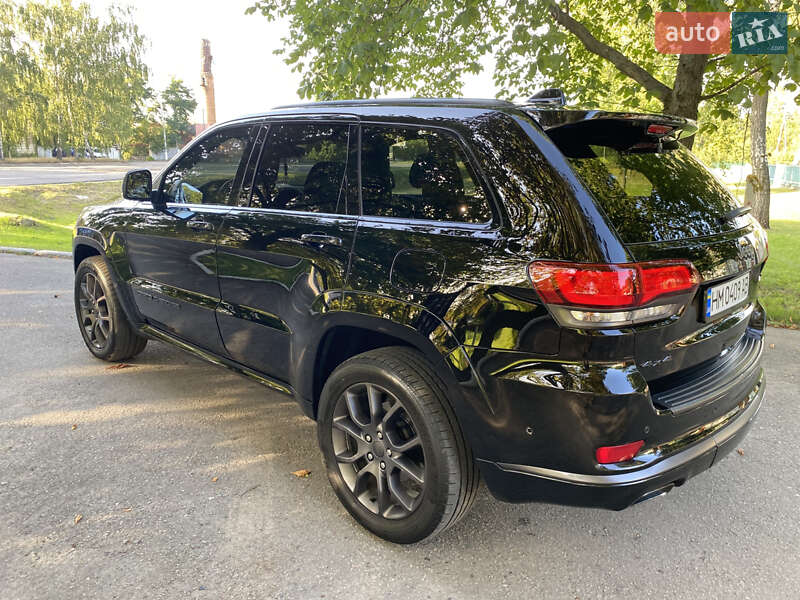 Внедорожник / Кроссовер Jeep Grand Cherokee 2019 в Киеве фото 9 Внедорожник / Кроссовер Jeep Grand Cherokee 2019 в Киеве