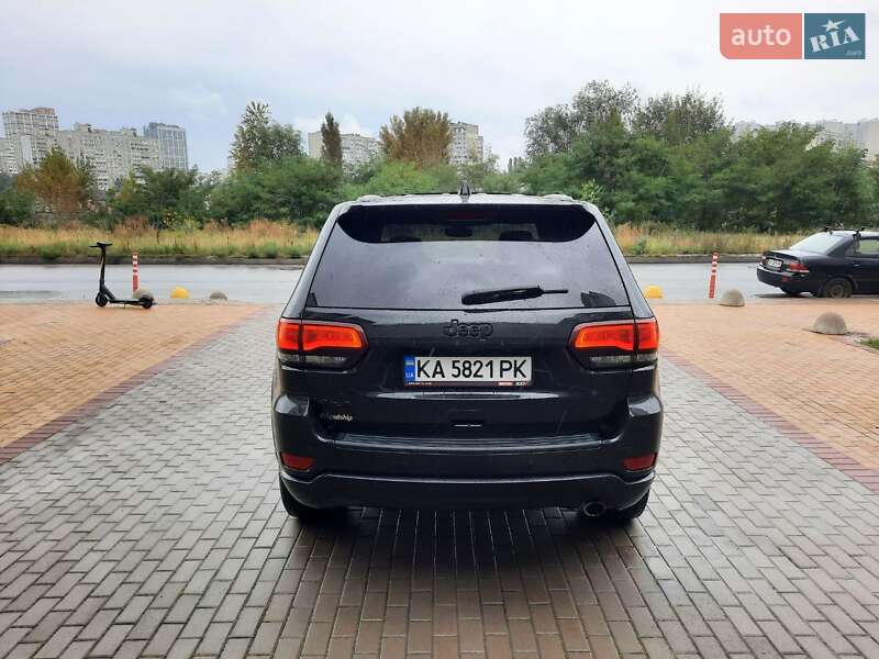 Внедорожник / Кроссовер Jeep Grand Cherokee 2018 в Киеве