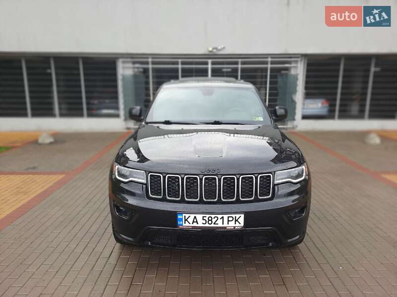 Внедорожник / Кроссовер Jeep Grand Cherokee 2018 в Киеве