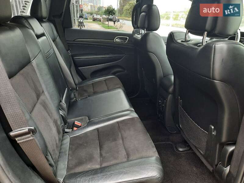 Внедорожник / Кроссовер Jeep Grand Cherokee 2018 в Киеве