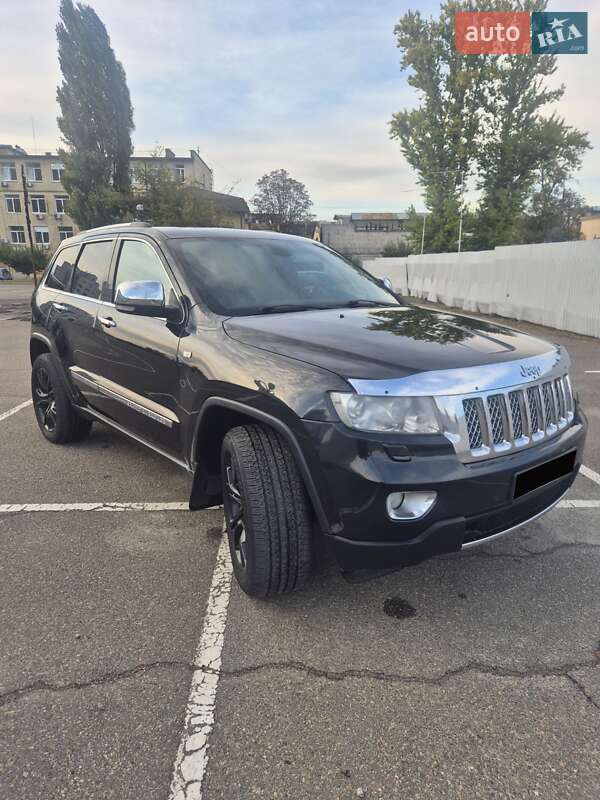 Внедорожник / Кроссовер Jeep Grand Cherokee 2013 в Киеве