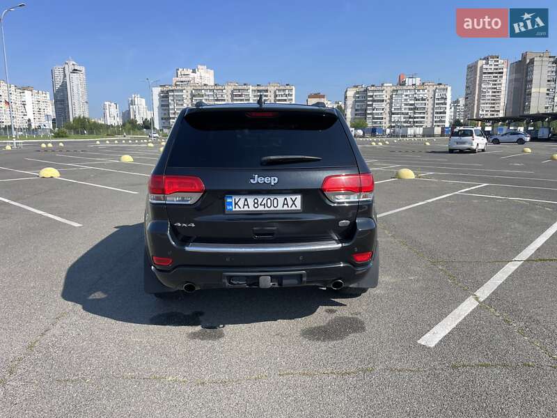 Внедорожник / Кроссовер Jeep Grand Cherokee 2016 в Киеве