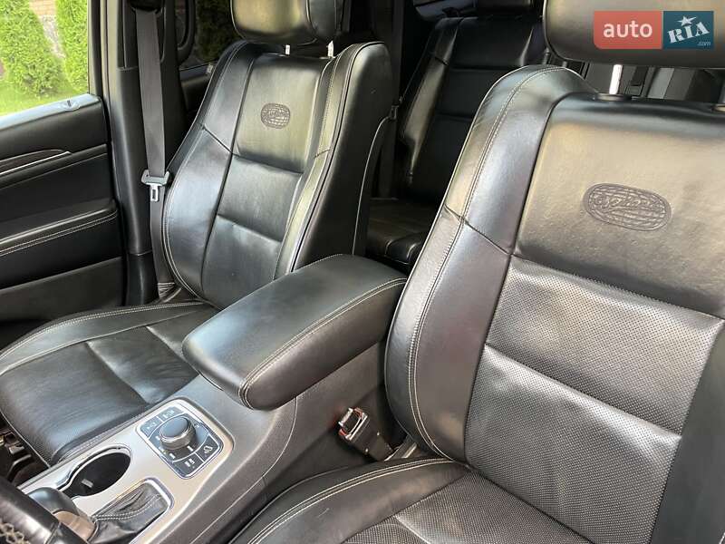 Внедорожник / Кроссовер Jeep Grand Cherokee 2016 в Киеве