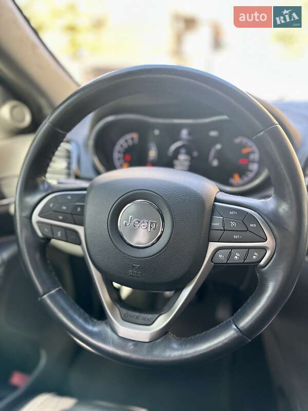 Позашляховик / Кросовер Jeep Grand Cherokee 2021 в Харкові